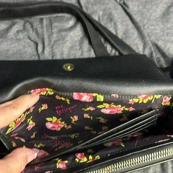 Betsey Johnson hand bag, black with gold. - Picture 5 of 9